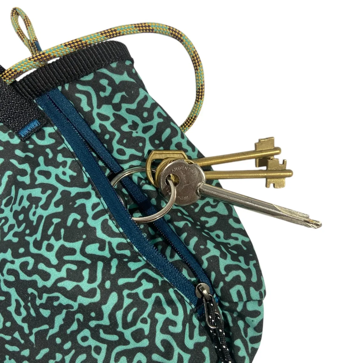 COMBO ROCKIT 100 | Magnesiera LIBO + Magnesio en polvo x 100 grs. DROW